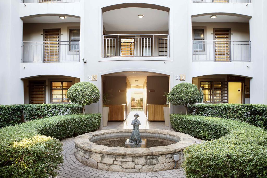 Faircity Grosvenor Gardens Pretoria-Noord Exterior foto